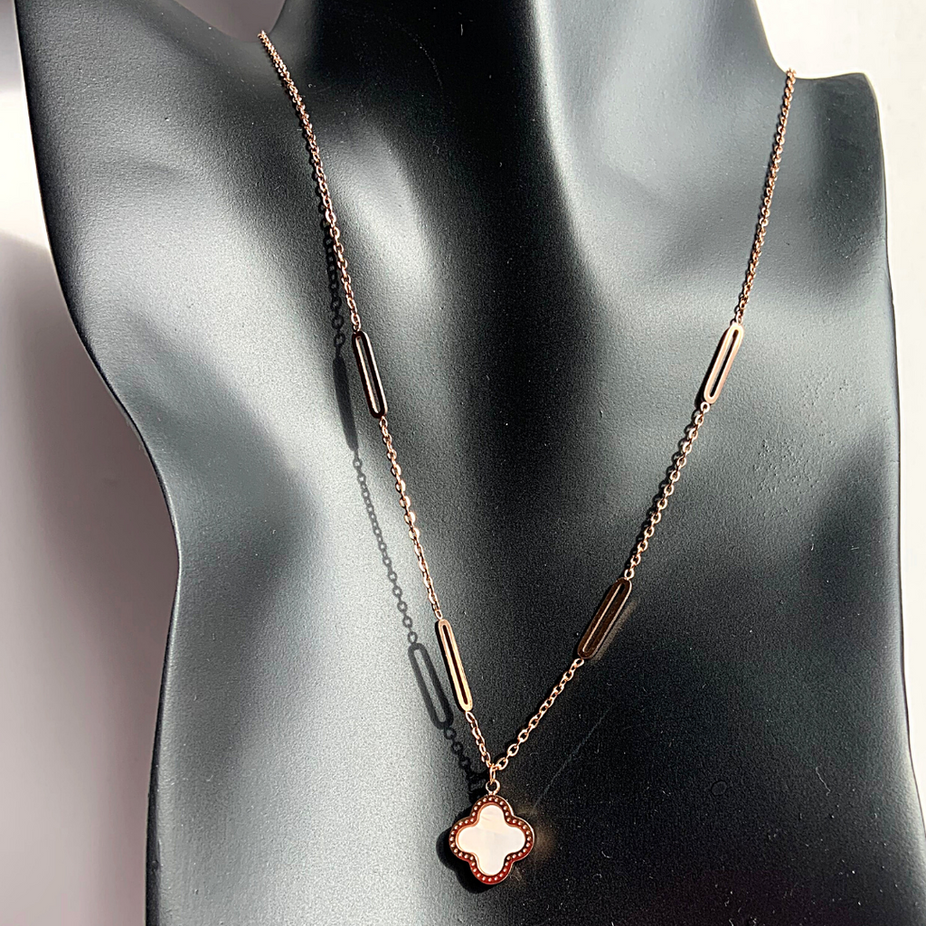 RainY&Y, Jewelry, Rose Gold Four Leaf Clover Necklace